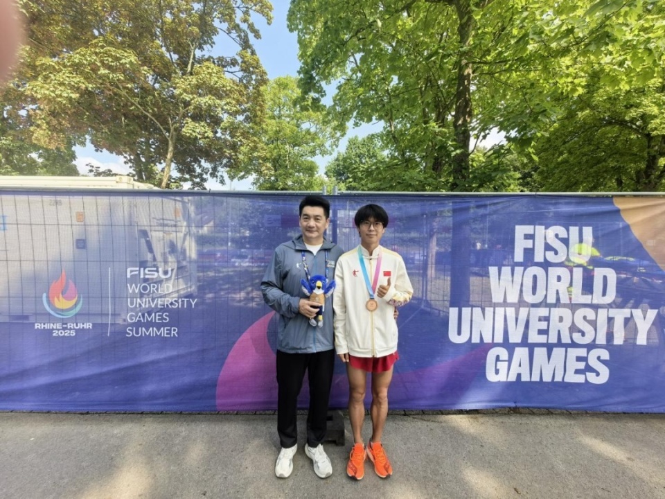 为中国羽毛 为中国羽毛